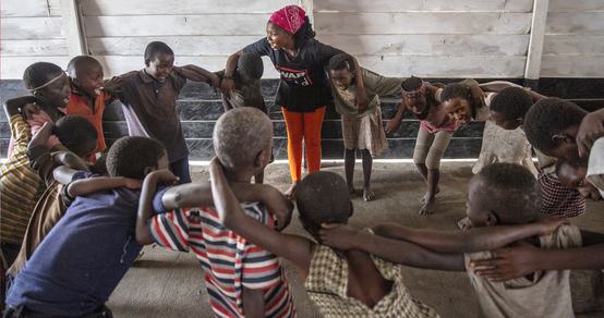Children learn how to build a future for themselves in groupsessions with War Child in DR Congo_Psychoscocial support_180628