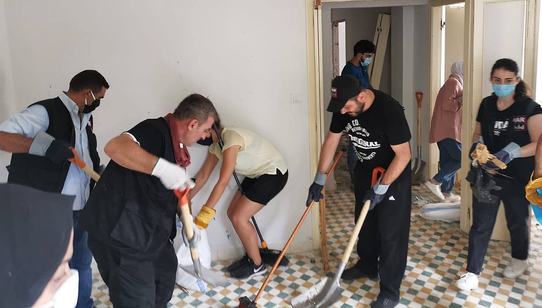 Cleaning out houses in after Beirut explosion_War Child in Lebanon_200811