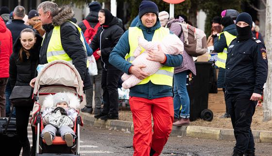 War-Child_Noodhulp-in-Oekraine_gevluchte-kinderen-psychosociaal-ondersteunen_Roemenie_220228