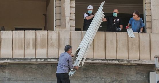 War Child staff as clean up team to support the community_War Child Lebanon_200817